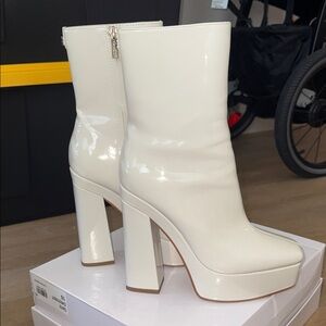 Guess White Boots